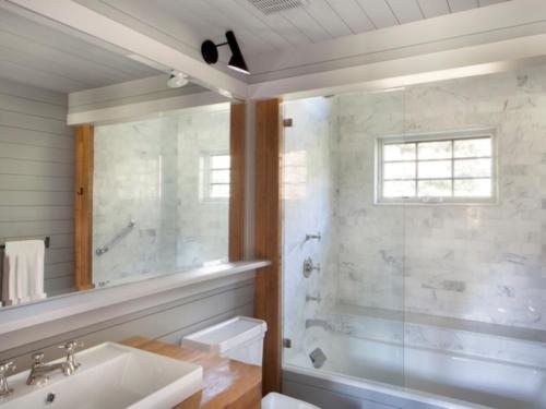 hudson-valley-farmhouse-bath3